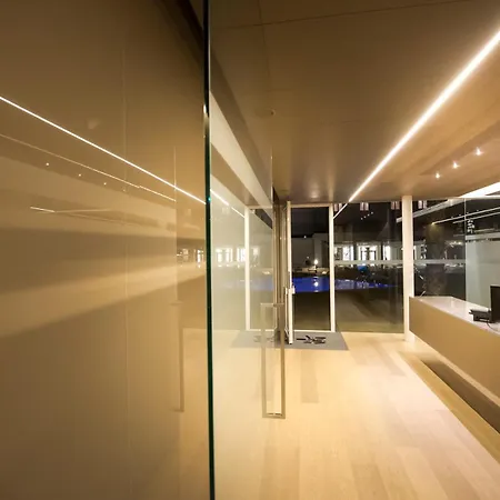 Pietre Nere & מלון 4*