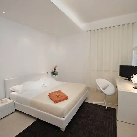 Pietre Nere & 4*