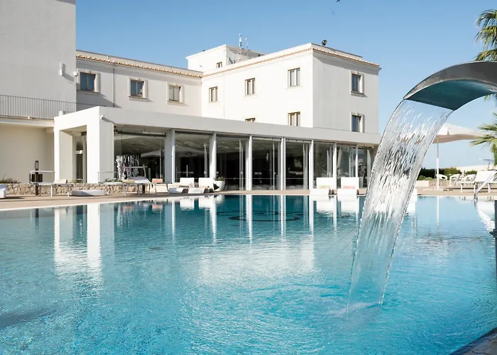 Pietre Nere & Hotel 4*